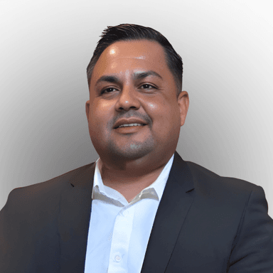 Oscar Luna